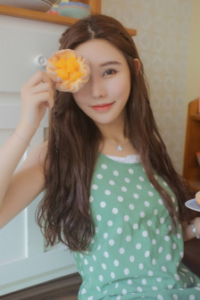 XXX摘花处破女另类HD